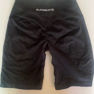 Black alphalete amplify bike shorts